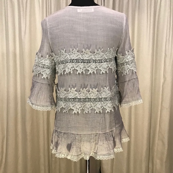 Solitaire Boho Chic Crepe Lace Blouse Small Gray - Picture 5 of 9